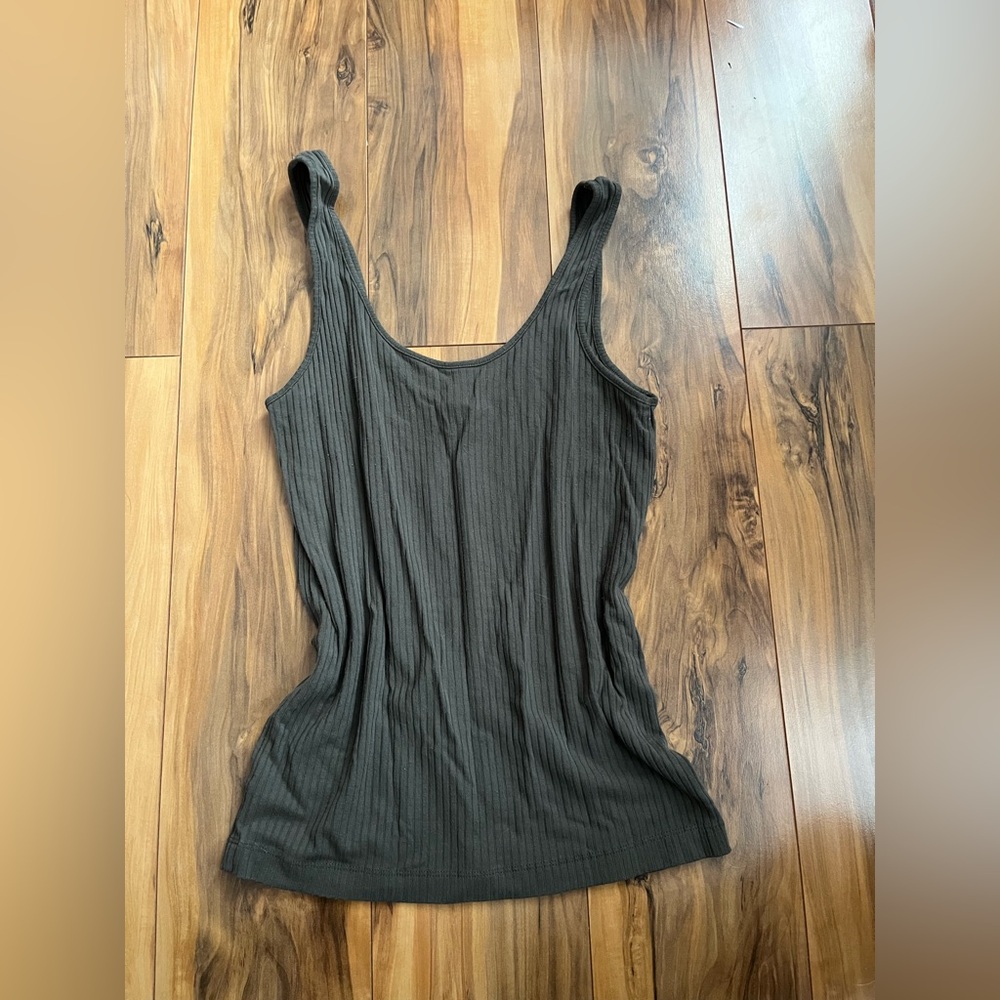 Club Monaco  green Ribbed Tank Top